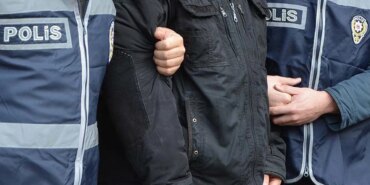 Jandarma Kılığına Girmiş Dolandırıcı Yakalandı!