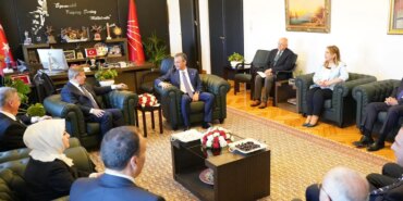 Ahmet Davutoğlu  Özel’e Bilgi Verdi!