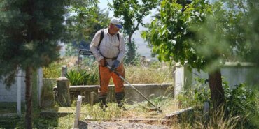 Battalgazi’de Mezarlıklar Bahara Hazırlanıyor