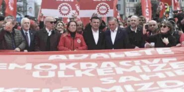 Belediye Başkanlarına Gözaltı: Halkın İradesine Darbe!